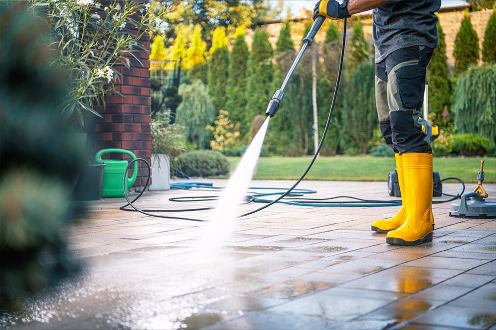 Professional driveway pressure washing and cleaning in Sydney and Bega NSW